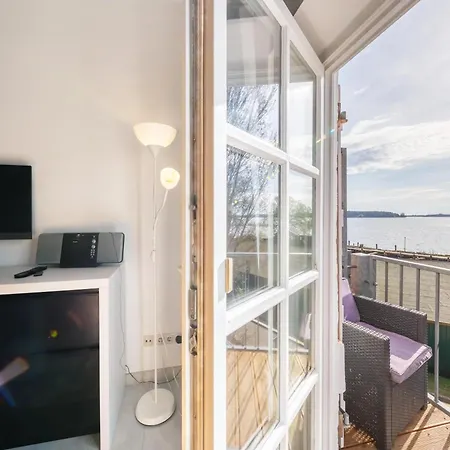 Kietz-idylle - Gemuetliche Mit Balkon Und Zugang Zu Wellnessbereich شقة *